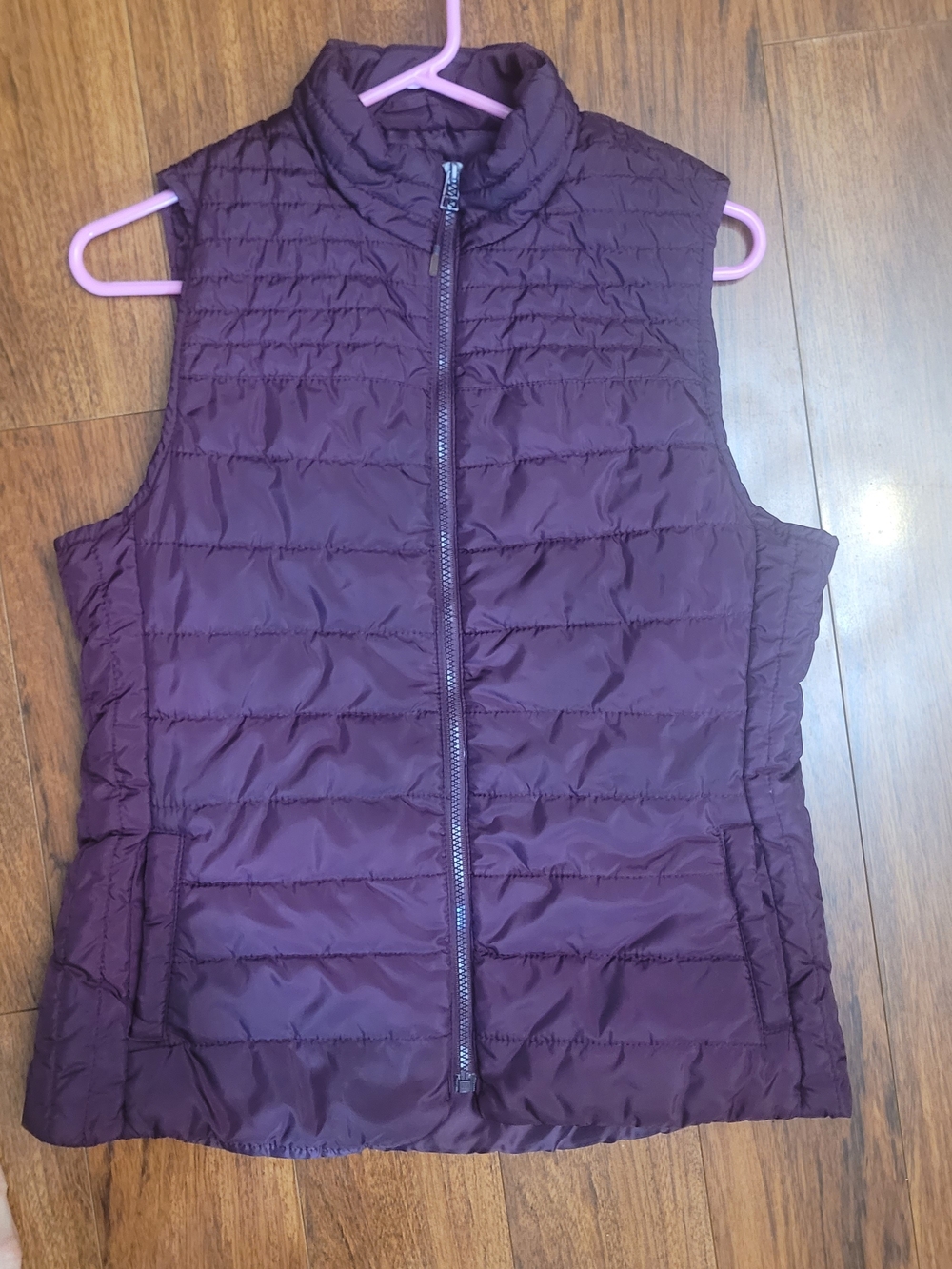 Atmosphere Quilted Puffer Vest in Plum Size 10